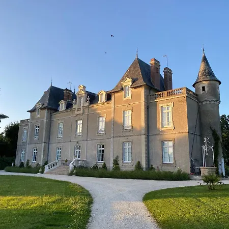 Apartment Chateau De St-fulgent, La Tour