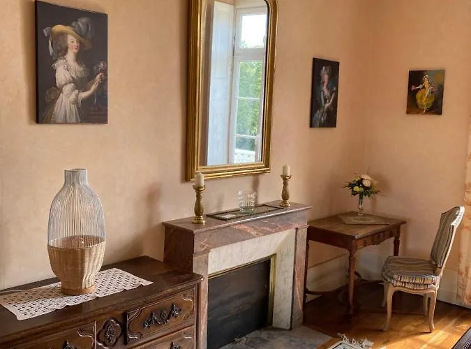 Chateau De St-fulgent, La Tour Saint-Fulgent